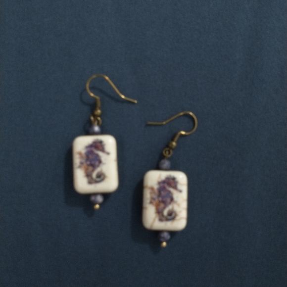 Earrings - Picture 3 of 6